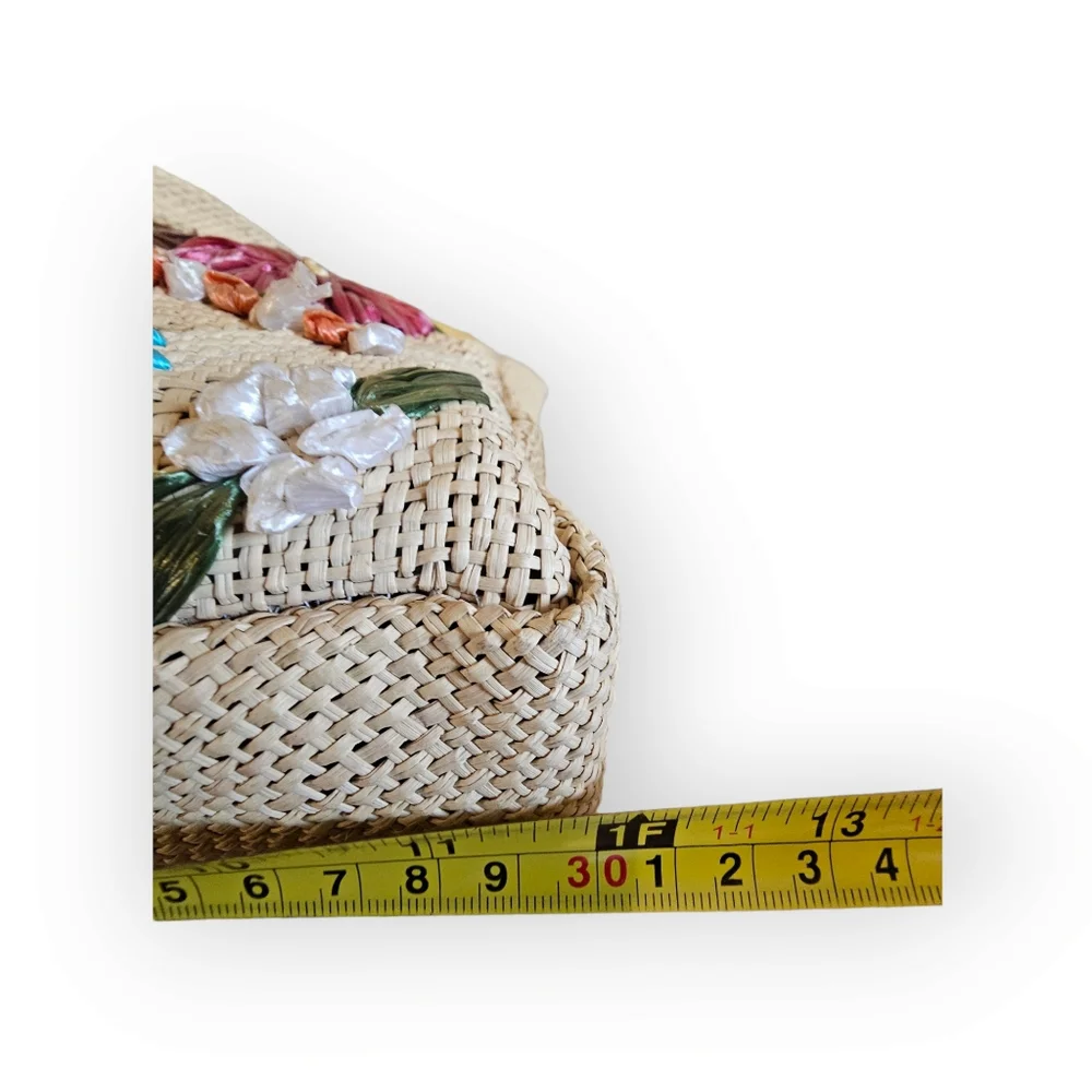 Vintage Jamaican straw purse